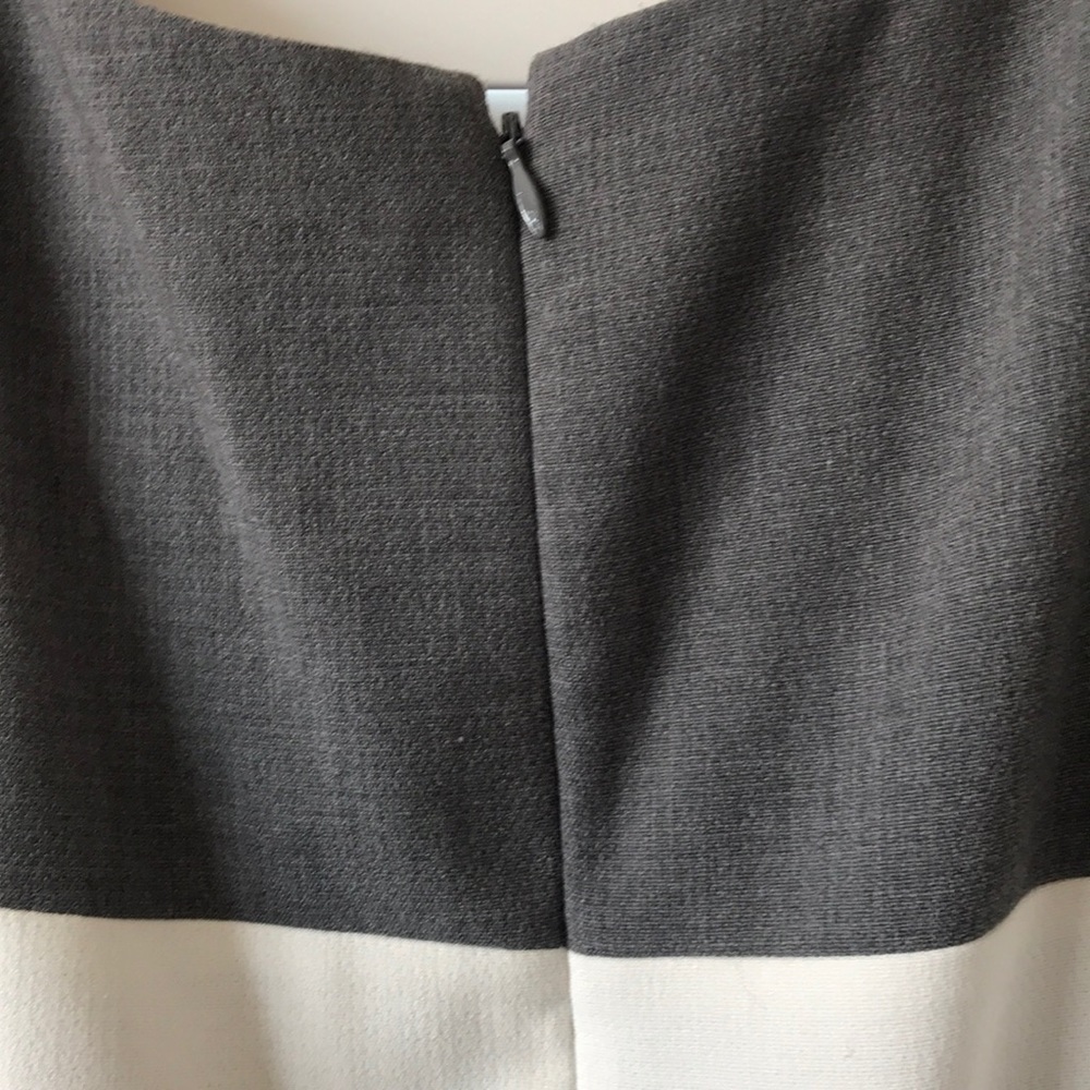 Dress - Picture 5 of 5